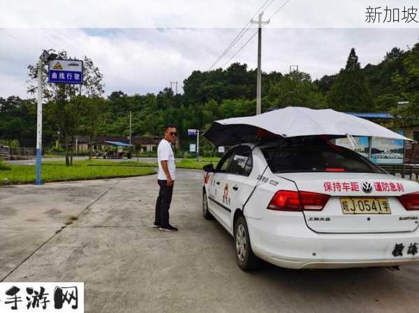 驾校气质漂亮的美女少妇学员和身体强壮教练高级酒店偷情啪啪：驾校学员与教练关系亲密，酒店行为引发热议